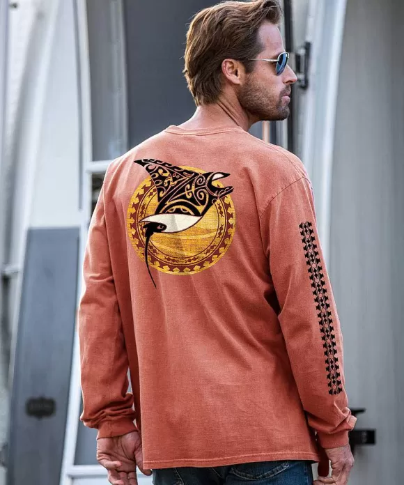 T-Shirts>Crazy Shirts Tribal Manta Surf - Chile Dyed Long Sleeve Crewneck T-Shirt
